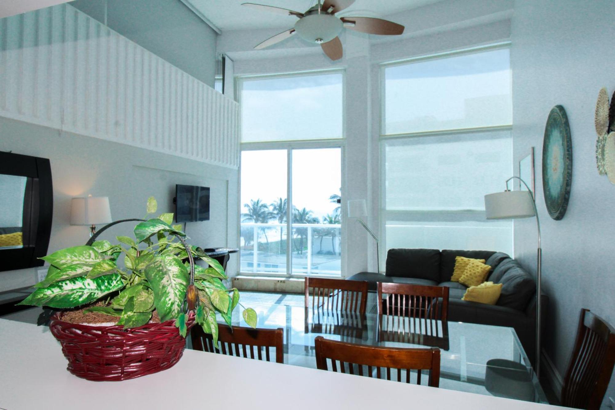 Castle M16 Oceanview Loft With Beach Access, Pool, Tennis And Free Parking! Villa Miami Beach Exterior photo